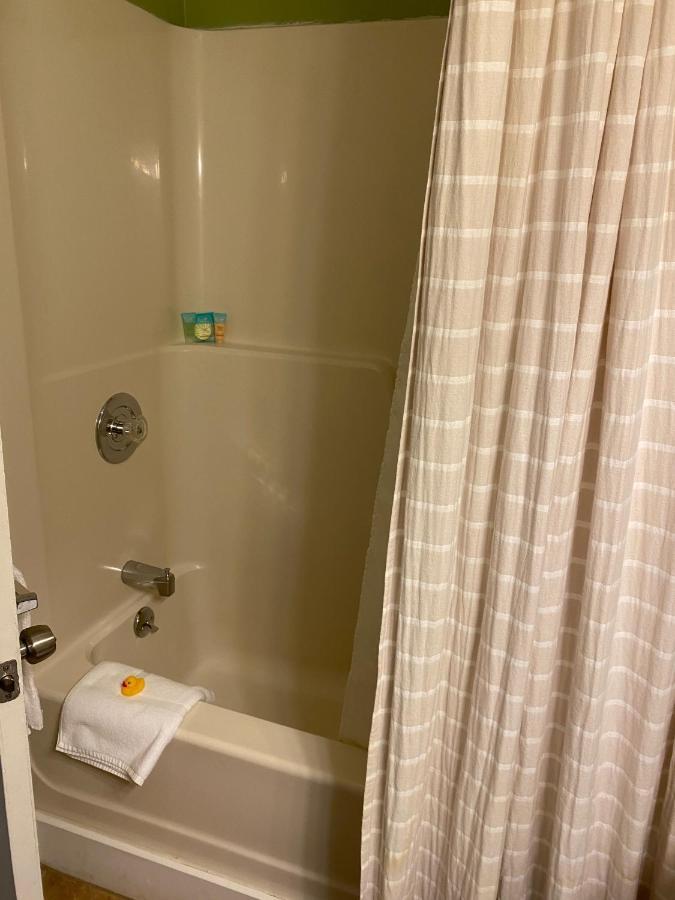 Bristol Suites Extérieur photo