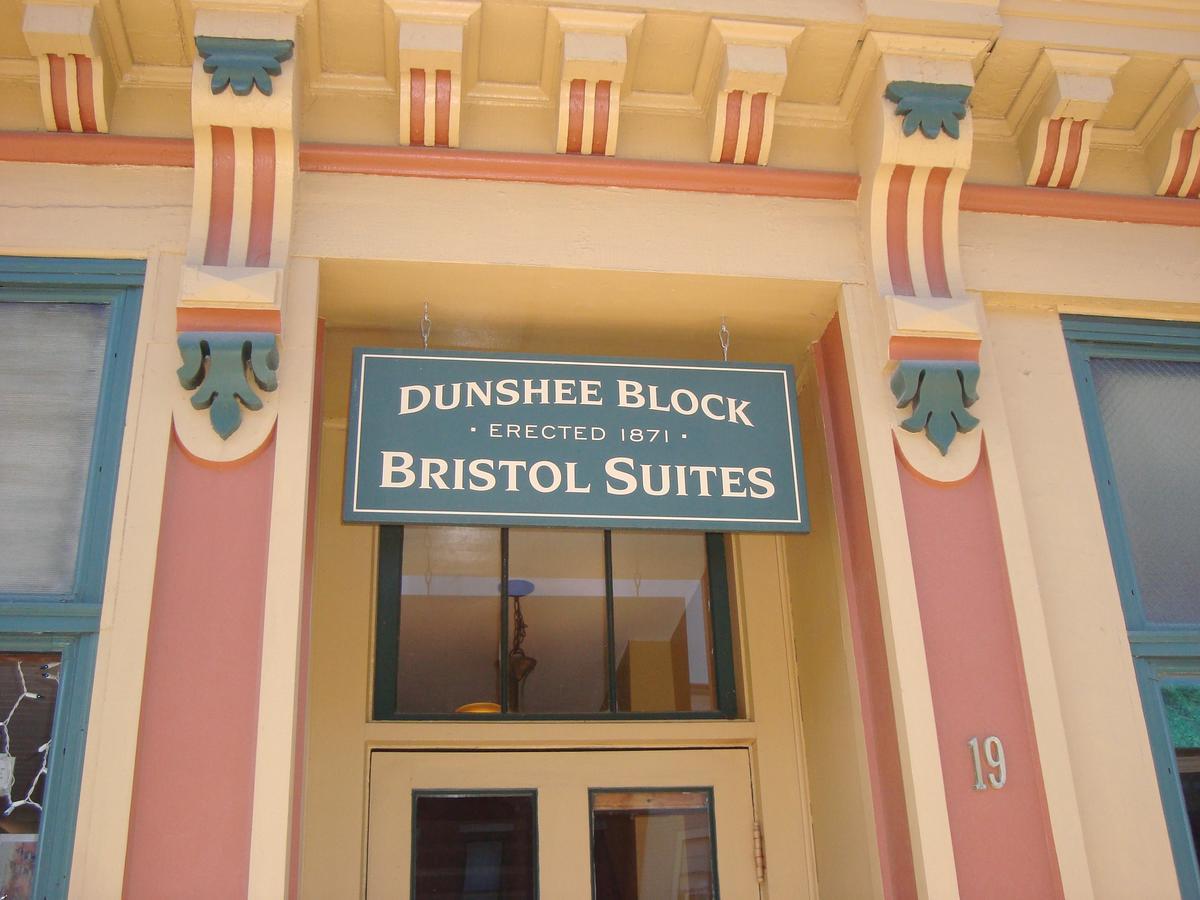 Bristol Suites Extérieur photo